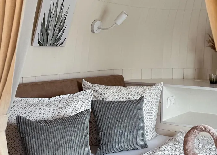 Lieblingsplatz - Schwimmendes Iglu * Elbe-Parey